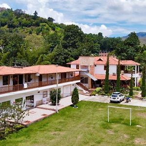 Hotel Finca Villa Nathaly Piedecuesta Exterior photo