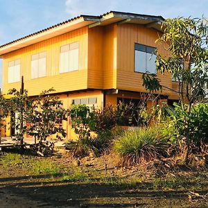 The Orange House Thailand - Baan P'Nae Homestay Bang Pakong Exterior photo