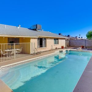 Glendale Oasis With Private Pool, Patio And Fireplace! Phoenix Exterior photo