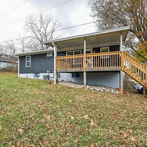 Vine Grove Home With Deck, 4 Mi To Saunders Springs! Radcliff Exterior photo