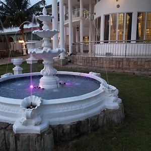The Peacock Mansion Villa Kumasi Exterior photo