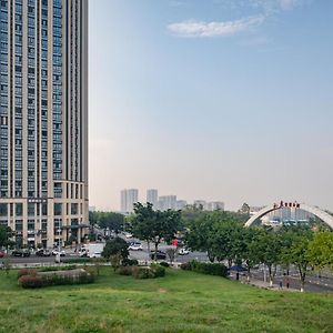 Wuyu Hotel - Metro Line 6, Jinshan Temple, Exit 2A, On The Left Chongqing Exterior photo