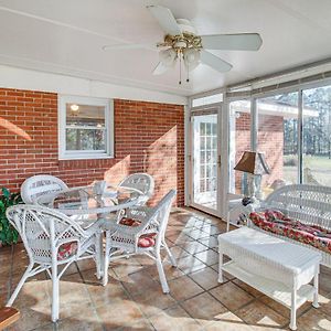 Bright Cartersville Home With Fire Pit And Sunroom! Exterior photo