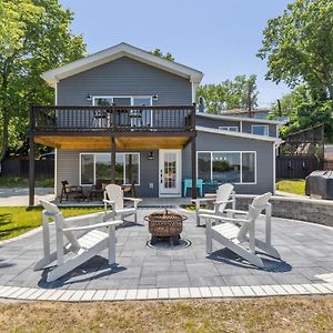 Landmark Lakehouse - Luxury Living In Plx Akron Exterior photo