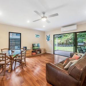 Cockatoo Hideaway- Cabin Villa Montville Exterior photo