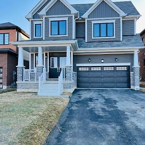 Niagara Falls Double Bedroom Thorold Exterior photo