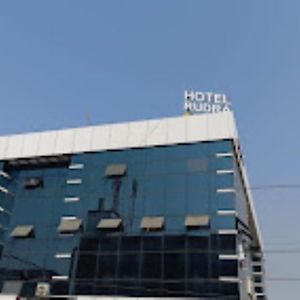 Hotel Rudra Palace , Anand Exterior photo