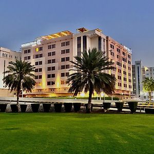 Golden Tulip Muscat Hotel Exterior photo