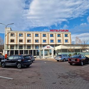 Hotel Forum Ploiesti Exterior photo