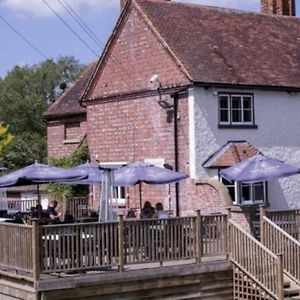 The Tickled Trout Hotel Maidstone Exterior photo