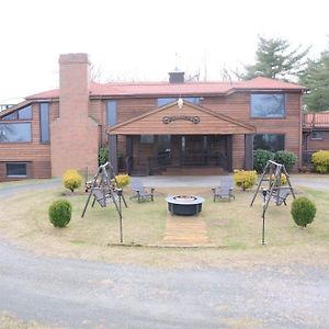 Bent Mountain Lodge Roanoke Exterior photo