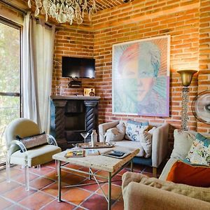 Be A Diva In The Queen'S Suite At Inn Ajijic Exterior photo