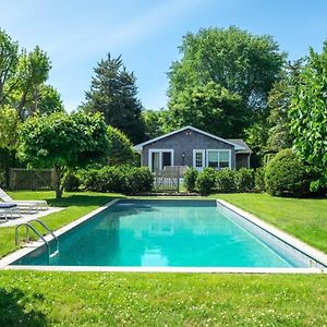 Heated Pool, Driftwood Cottage By Rovetravel East Hampton Exterior photo