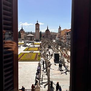 Suena En La Plaza Cervantes Alcala de Henares Exterior photo