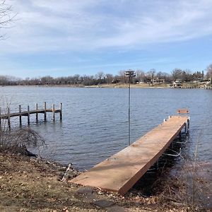 Sunsets On Palisades. Quiet Location On Fox River Appleton Exterior photo