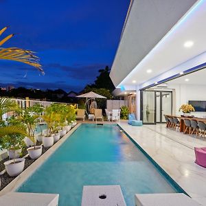 Luxury Seminyak Villa Exterior photo