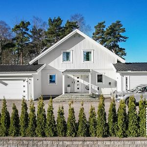 Modern Sunny Villa 10 Min To Gothenburg City Partille Exterior photo