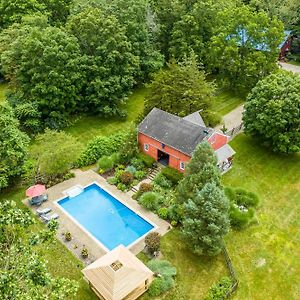 Summer Rental Magical Converted Barn & Pool House Pleasant Valley Exterior photo