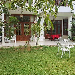 "Greenheart" Eco - Family Only Room ' Groundfloor- Outdoor Veranda, Dining Area ' Find Peace And Tranquility Of Nature Maharagama Exterior photo
