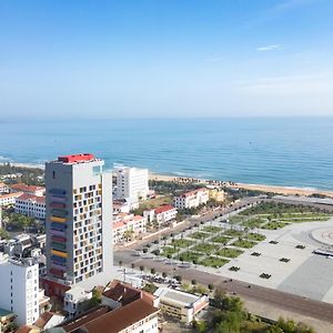 Wink Hotel Tuy Hoa Beach - 24Hrs Stay & Rooftop Pool Bar Exterior photo