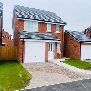 Brand New 3 Bedrooms Detached House Westhoughton Exterior photo