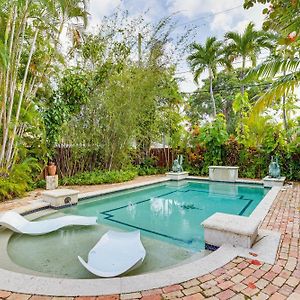Lush West Palm Beach Getaway With Backyard Oasis! Exterior photo