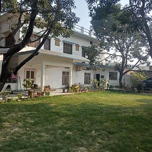 Mahendra Home Stay Faizabad Exterior photo