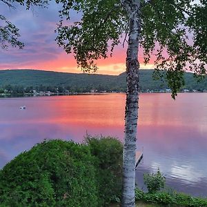 Front Lake Hot Tub With Sunset Ski And Slide 8P Saint-Damien Exterior photo