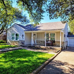 Howdy Home Bryan Exterior photo