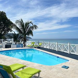 North Star Villa Oceanfront Family-Retreat With Pool Frederiksted Exterior photo