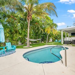 A Wave From It All - New Luxury Renovated Home Heated Pool Cabana Hammock Walk To Beach Anna Maria Exterior photo