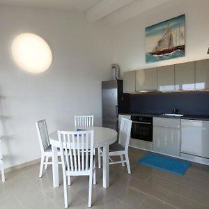Neue Wohnung In Okrug Gornji Und Meerblick Trogir Exterior photo
