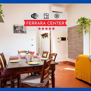 Ferrara Center - Luxury Apartment In Medieval Area With Wi-Fi Exterior photo