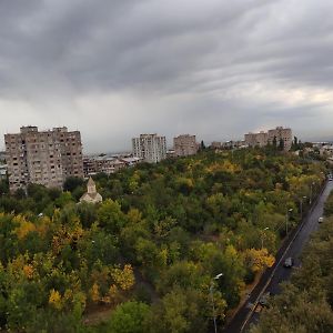 Beautiful Sunny Home Yerevan Exterior photo