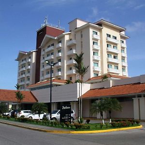 Radisson Colon 2,000 Hotel & Casino Exterior photo