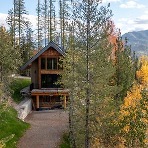 Snow Creek Cabins By Fernie Lodging Co Villa Exterior photo