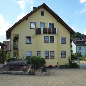 Gaestezimmer Klein Heiligenstadt in Oberfranken Exterior photo