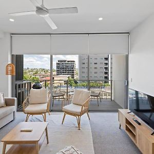 Peaceful One Bedroom Residence With Parking Brisbane Exterior photo
