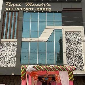 Royal Mountain Hotel Faridabad Exterior photo