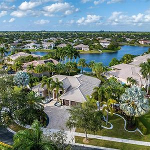 Luxury House In Pembroke Pines Newly Renovated With Pool And Security Villa Exterior photo