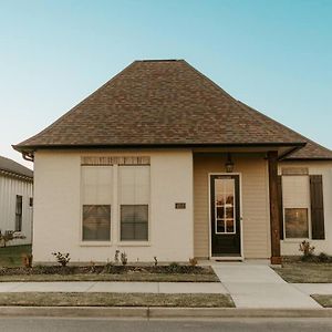 Brand New Contemporary Long-Term Stay Lake Charles Exterior photo