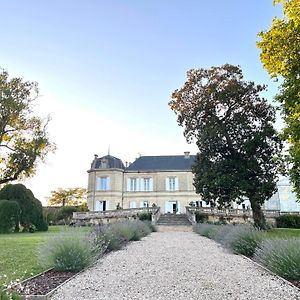 Chateau Carbonneau Pessac-sur-Dordogne Exterior photo