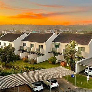 62 Settler Sands Beachfront Accommodation Port Alfred Exterior photo