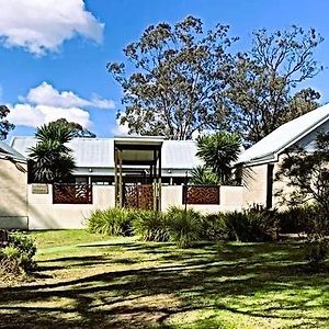 Huge House Your Hunter Valley Wine Staycation ! Pokolbin Exterior photo