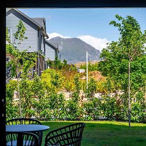 Contemporary Northlake Apartment Wanaka Exterior photo