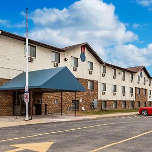 Econo Lodge Inn & Suites Auburn Exterior photo