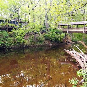 Hidden Vintage Waterfront Eco Cabin On A Creek In Private Nature Sanctuary Bloomfield Exterior photo