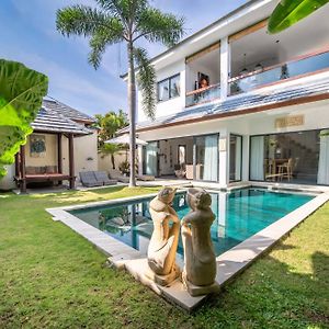 Villa Wiana Seminyak  Exterior photo