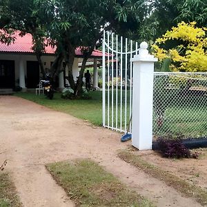 Dhona'S Villa Sigiriya Exterior photo