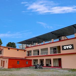 Oyo Hotel Bell Garden Resort Jhajra Exterior photo